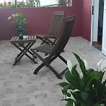 Garoe Acogedor Lägenhet